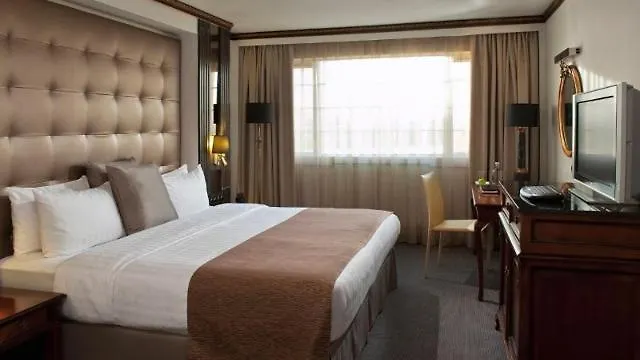 داكا Heritage Resort